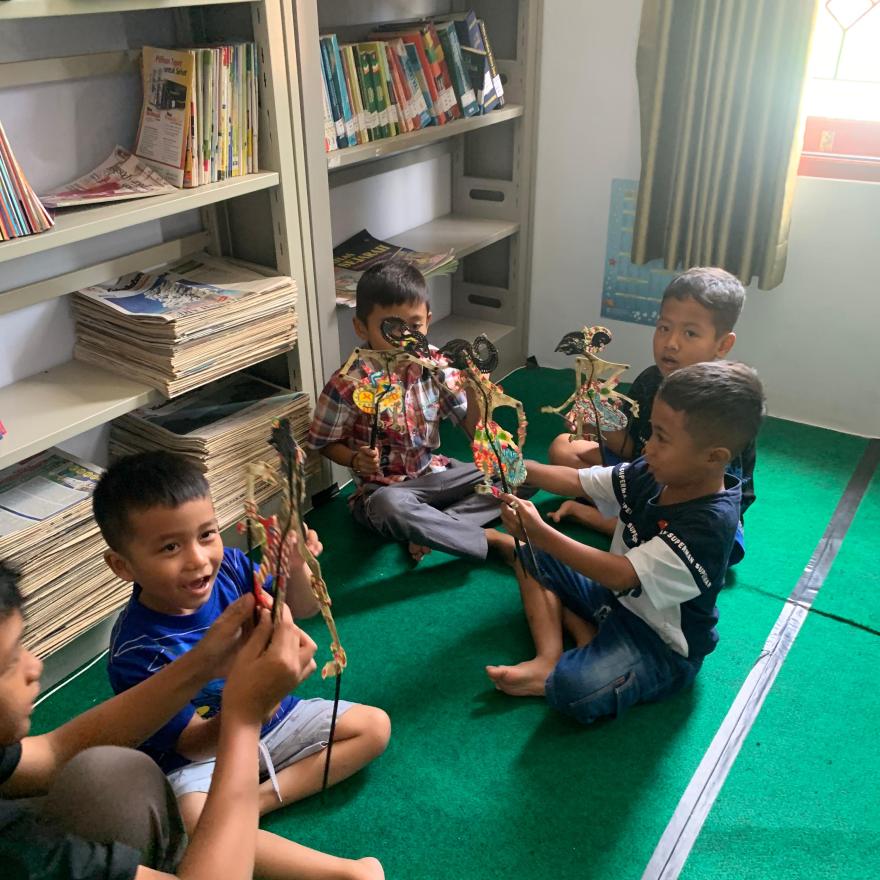 Perpustakaan Swapustaka Menjadi Lokasi Outing Class Pertama Sareng Kula